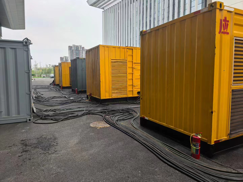 老边不同季节柴油发电机组保养有哪些注意事项?